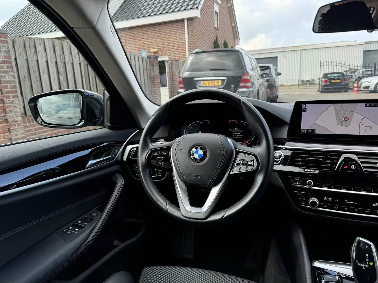 BMW 520 5-serie Touring 520i High Executive Alles zwart! Zwart - 2
