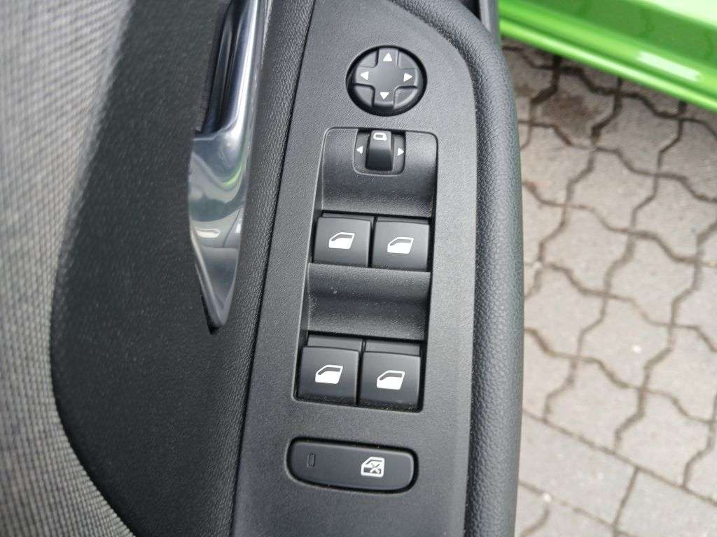 Opel Mokka E