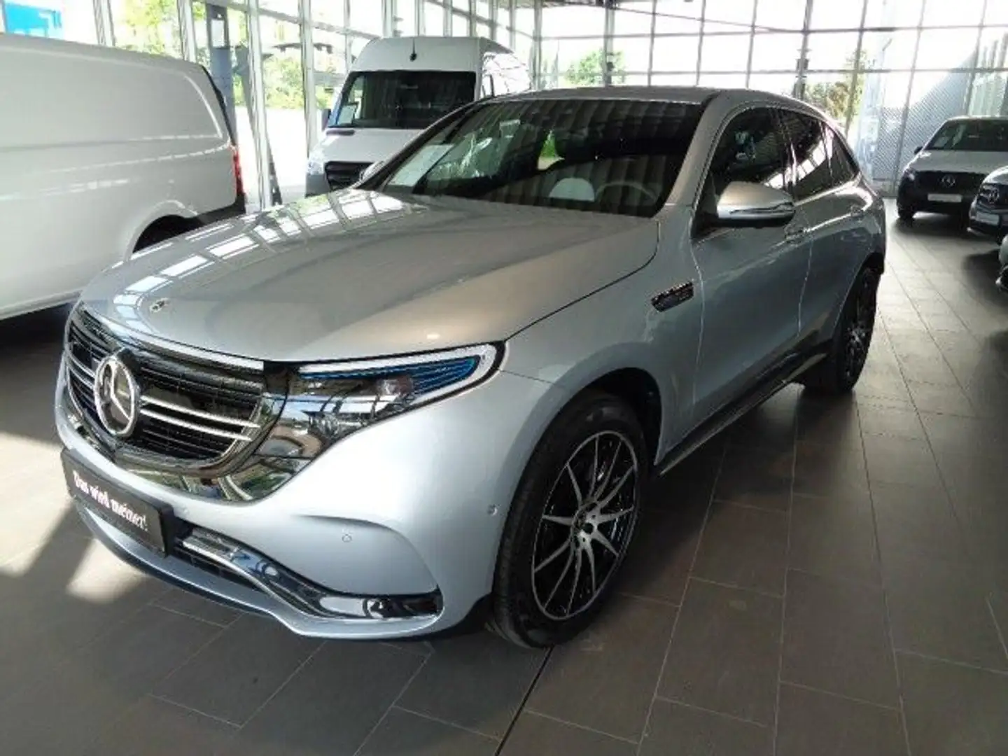 Mercedes-Benz EQC 400 400 4Matic,AMG,360°,HEAD-UP,MEMORY,NP:80.837 Silber - 1
