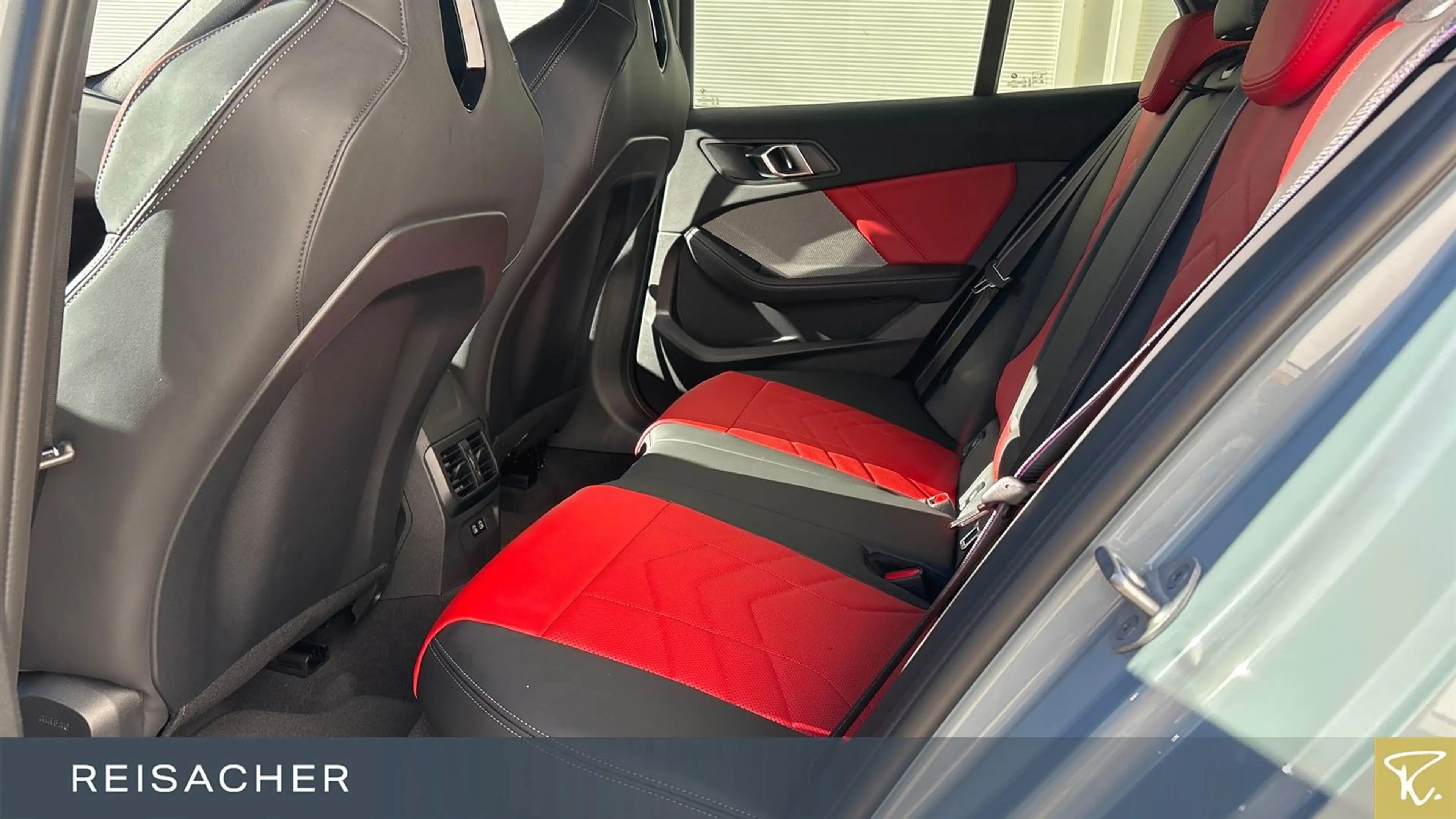 BMW 135 xDrive Sportpaket Autom. Parksystem DAB — photo 8