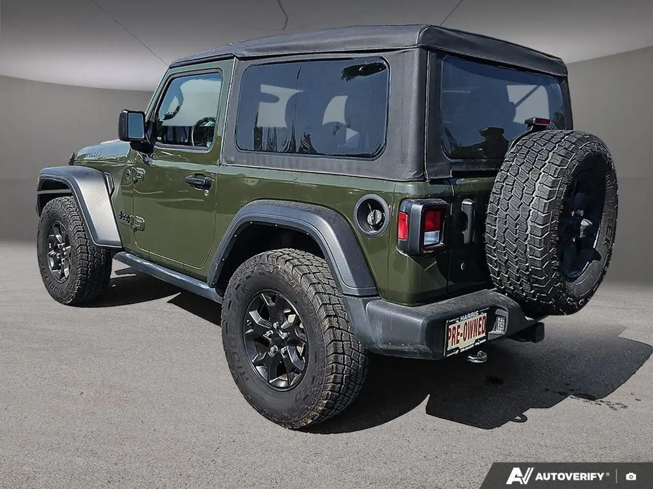 Jeep Wrangler снимка Jeep Wrangler