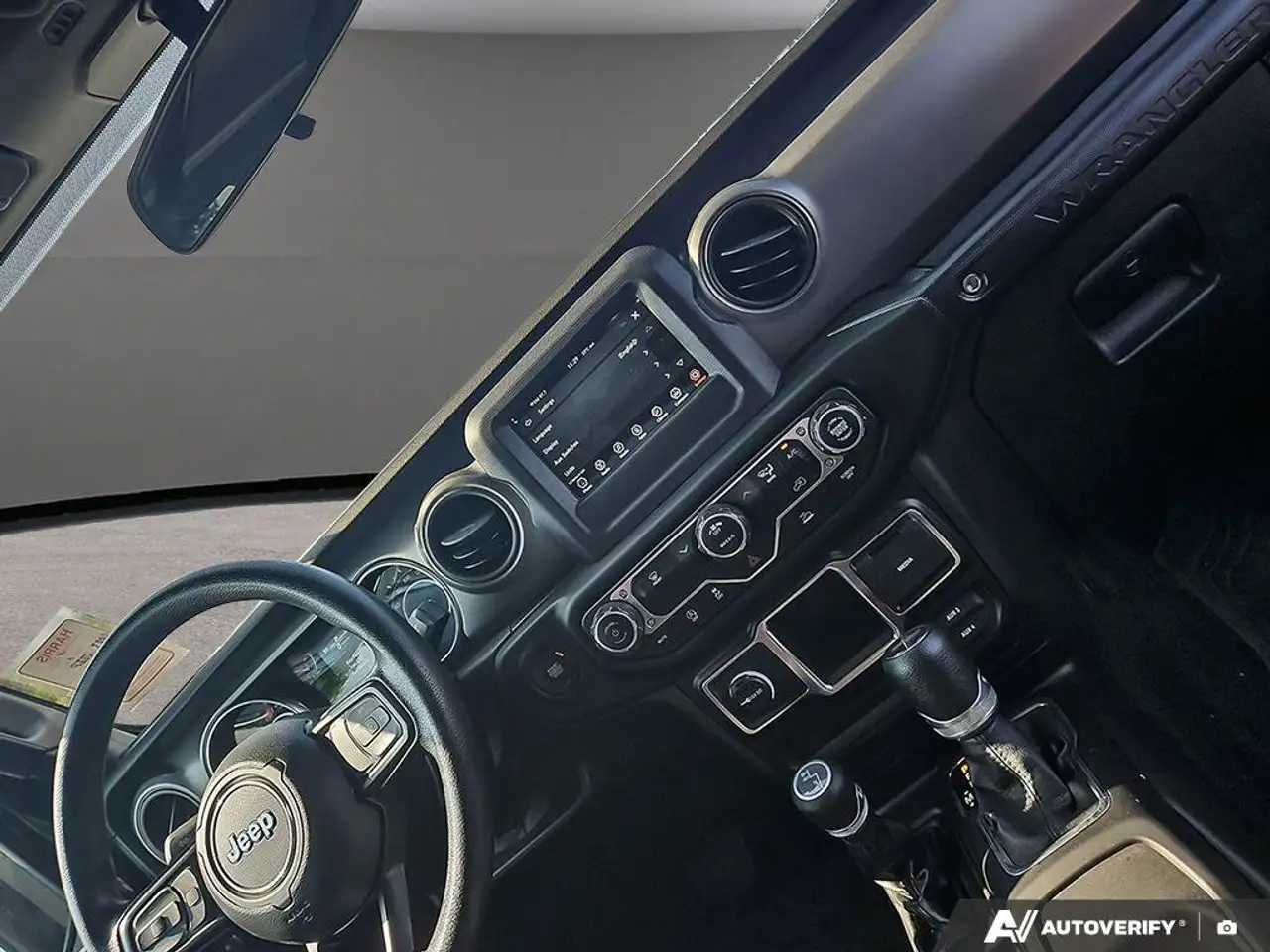 Jeep Wrangler снимка Jeep Wrangler
