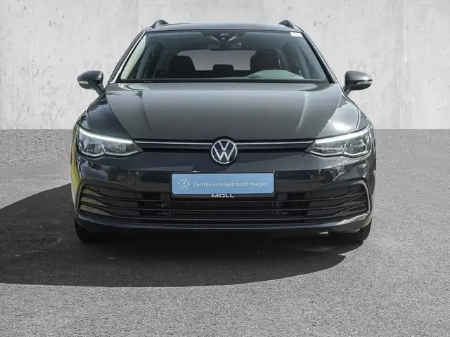 Volkswagen Golf view 3
