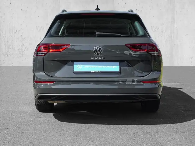 Volkswagen Golf view 6