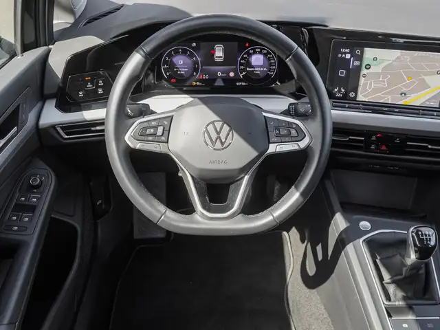 Volkswagen Golf view 11