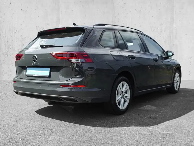 Volkswagen Golf view 4