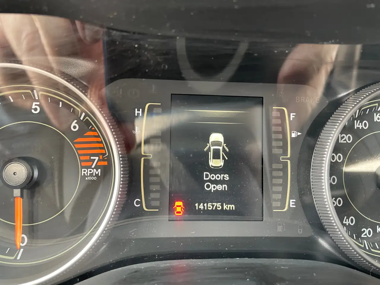 Jeep Cherokee снимка Jeep Cherokee