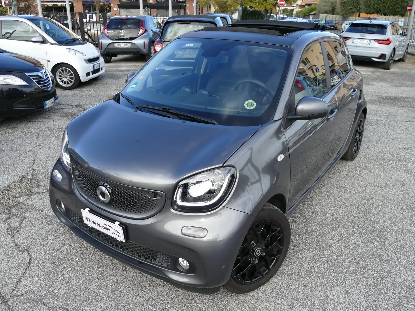 smart forFour 90CV PRIME CABRIO LED NAVI KAMERA SPORT FULL Grigio - 2