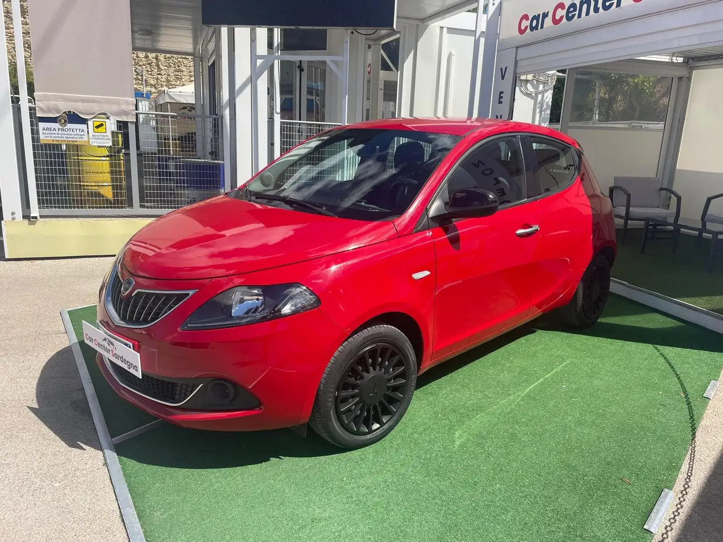 Lancia Ypsilon Ypsilon III 2021 1.0 firefly hybrid Silver s Rouge - 1