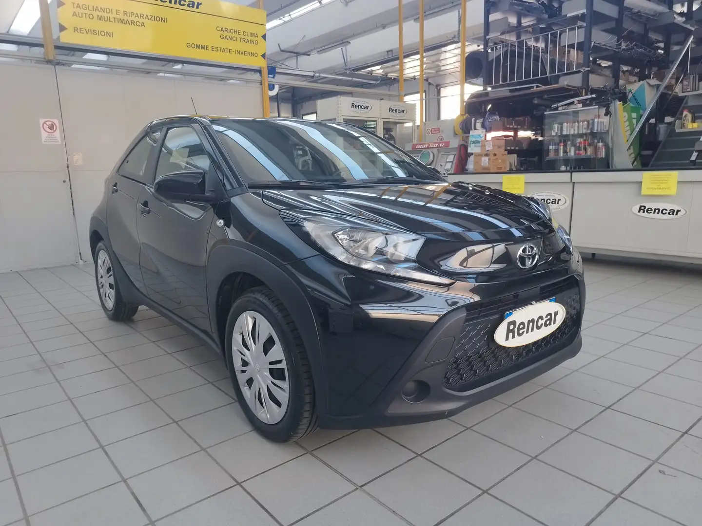 Toyota Aygo Aygo X 1.0 Active 72cv Nero - 1