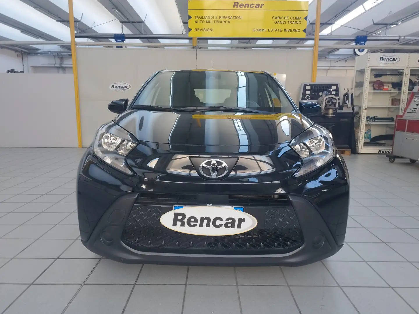 Toyota Aygo Aygo X 1.0 Active 72cv Nero - 2