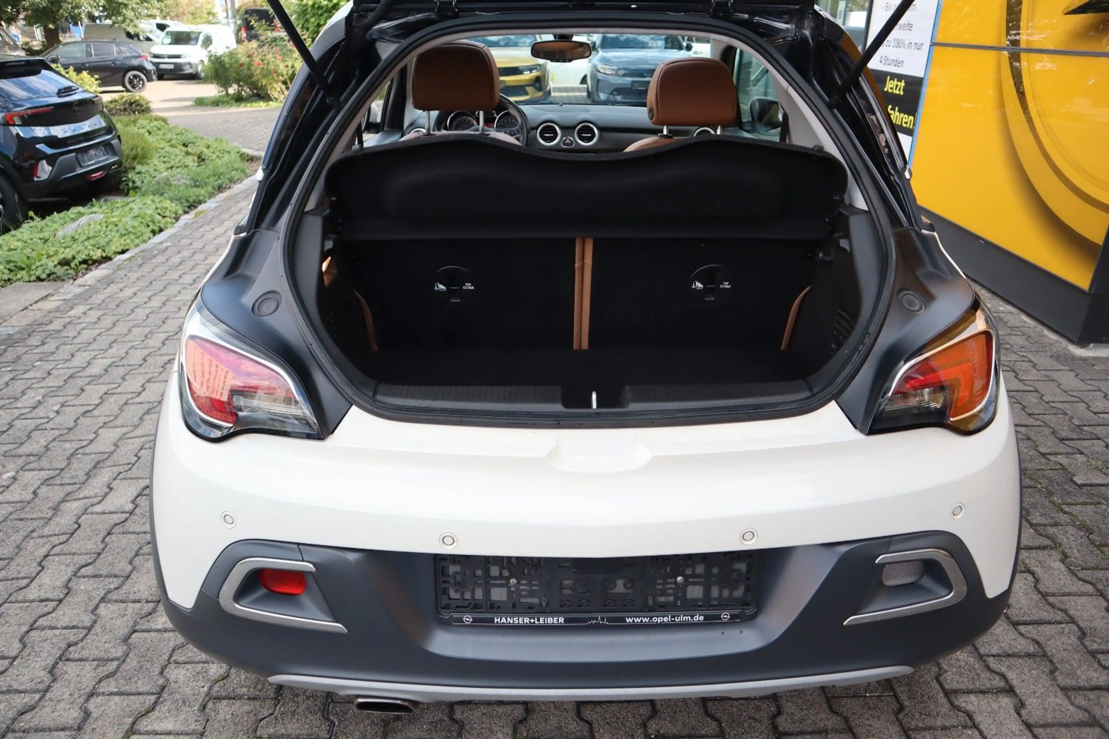 Opel Adam Rocks 1.0T MT6 Faltdach, Soundsystem — photo 3