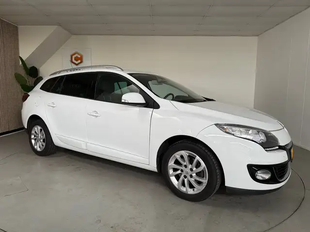 Renault Megane view 10