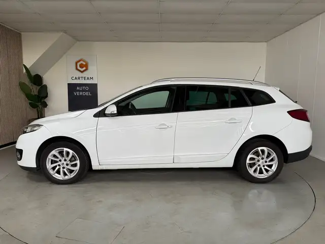 Renault Megane view 5