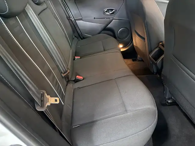 Renault Megane view 14