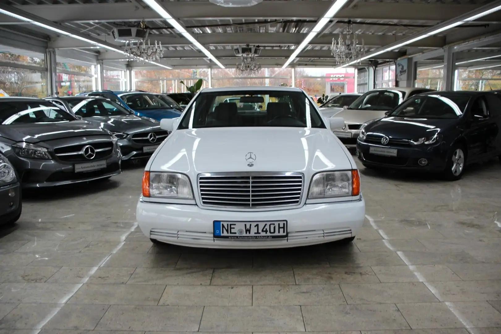 Mercedes-Benz S 300 W140  *H-Zulassung* Білий - 1