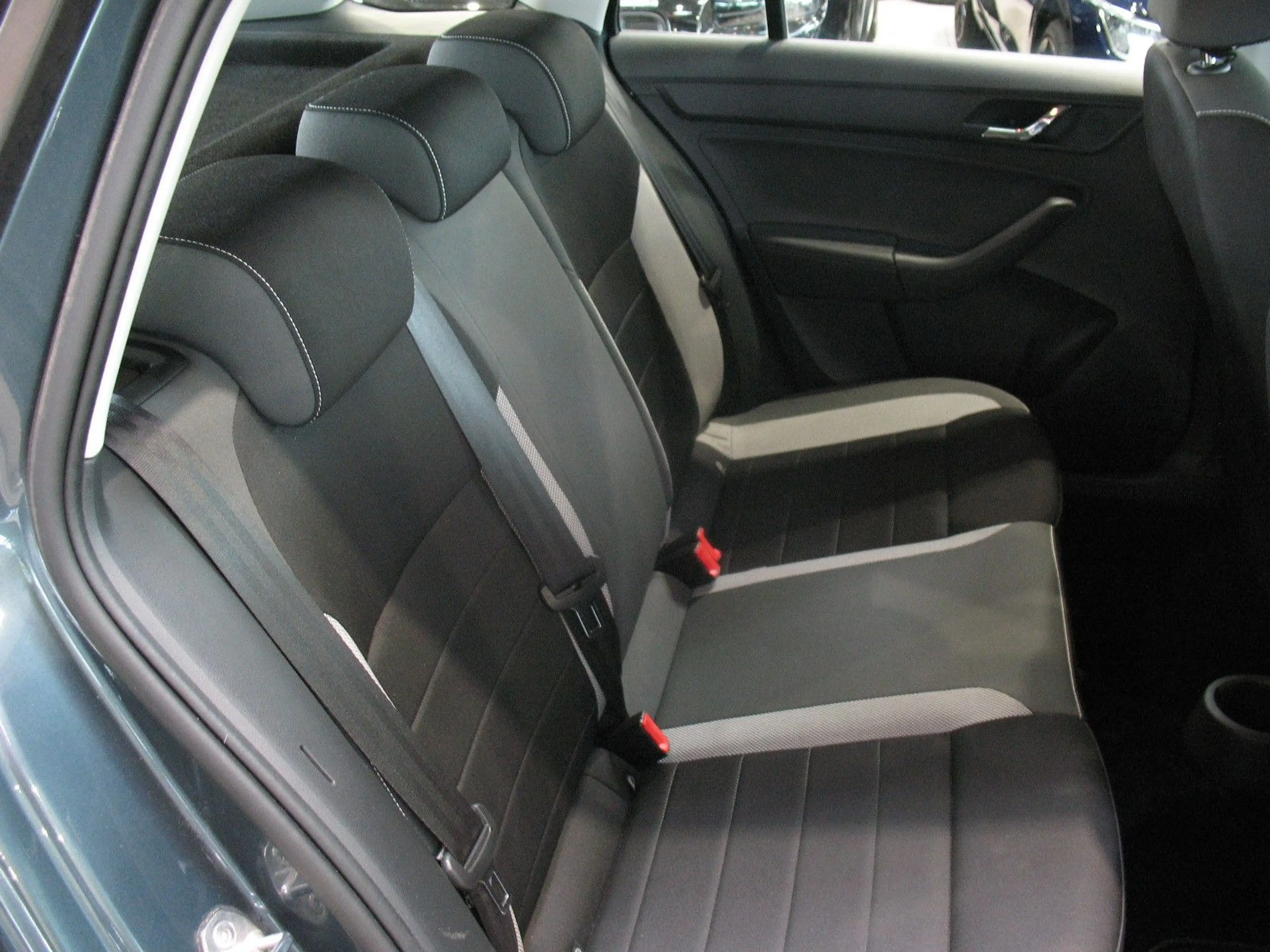 Skoda Rapid/Spaceback Spaceback 1.4 TDI Ambition *AUTOMATIK* — photo 8