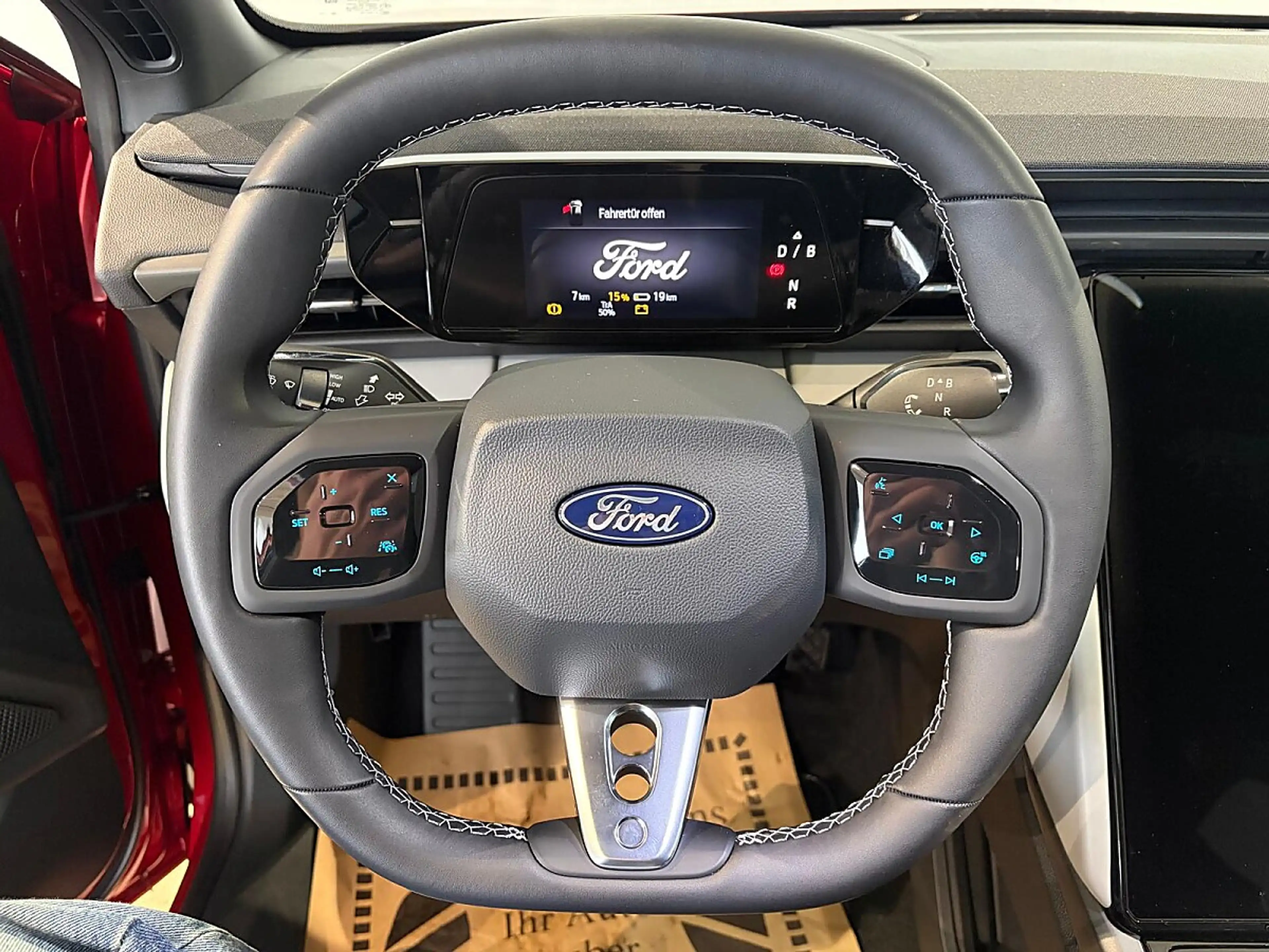 Ford Capri Elektro 77kWh Extended Range Select — photo 7