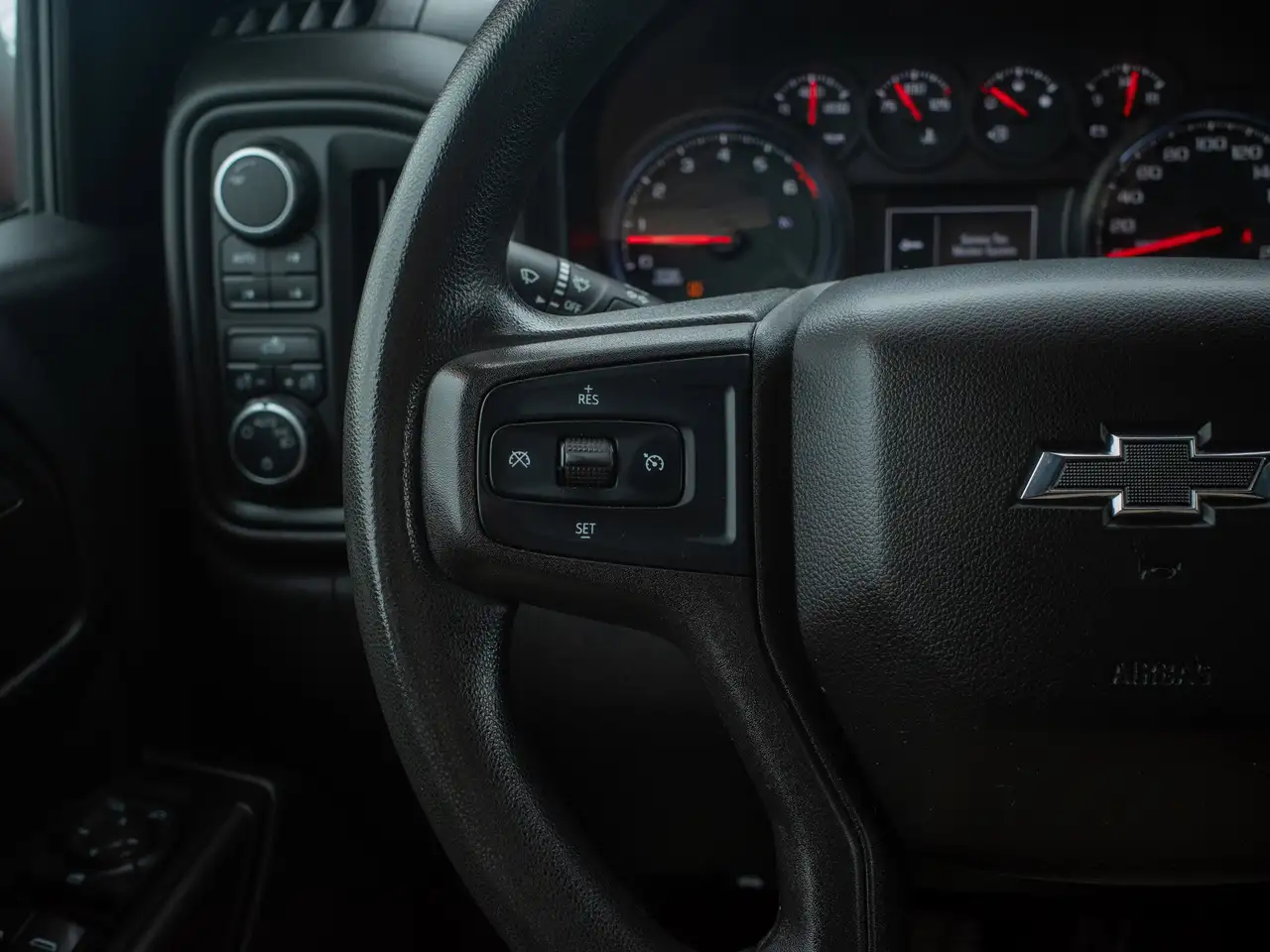 Chevrolet Silverado 1500 снимка Chevrolet Silverado 1500