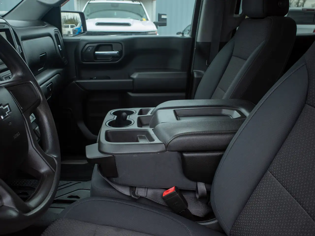 Chevrolet Silverado 1500 снимка Chevrolet Silverado 1500