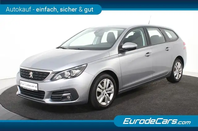 Peugeot 308 1.5 BlueHDi *1.Hand*Navi*Carplay*DAB*