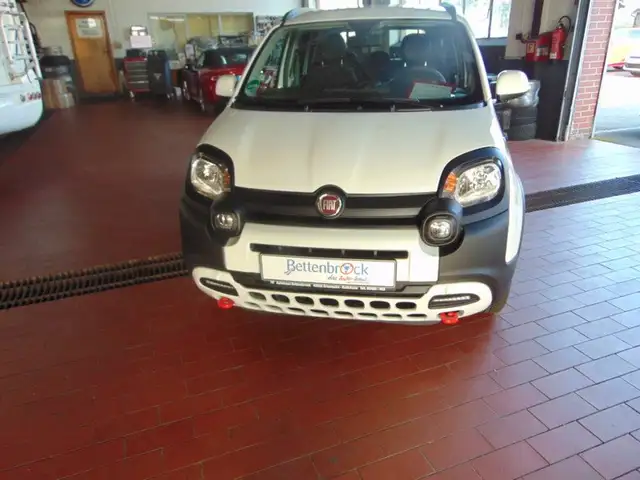Fiat Panda 1.0 GSE Hybrid Cross