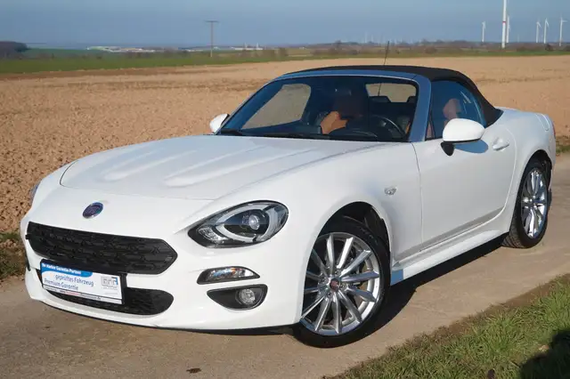 Fiat 124 Spider Lusso +Automatik+Navi+Leder