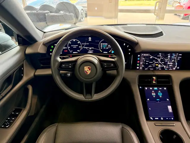 Porsche Taycan view 14