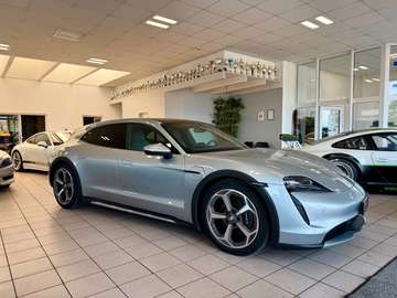 4 Cross Turismo Panorama/HeadUp/ACC