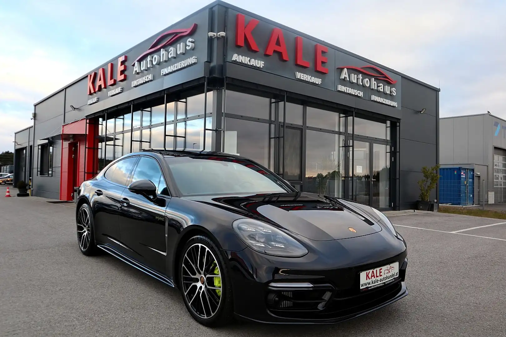 Porsche Panamera 4 E-Hybrid PHEV  Aut. Platinum Edition *1.Besitz* Schwarz - 1