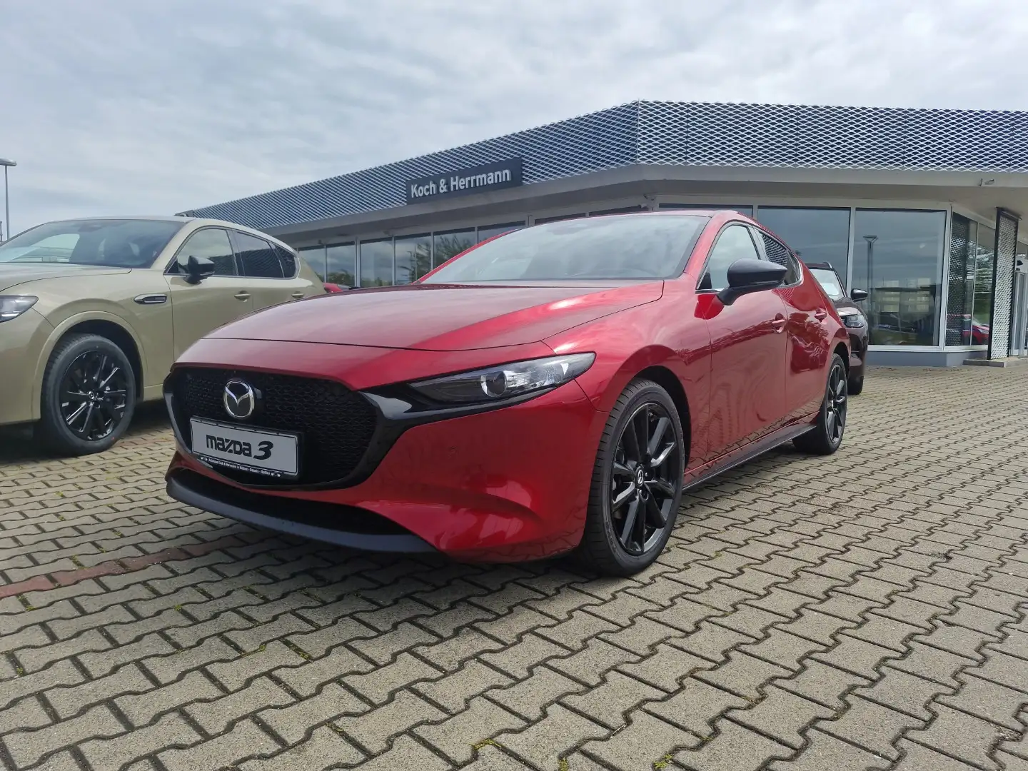 Mazda 3 2.0L e-SKYACTIV G 122ps HOMURA Rojo - 1