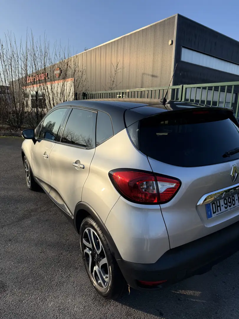 Renault Captur - 1
