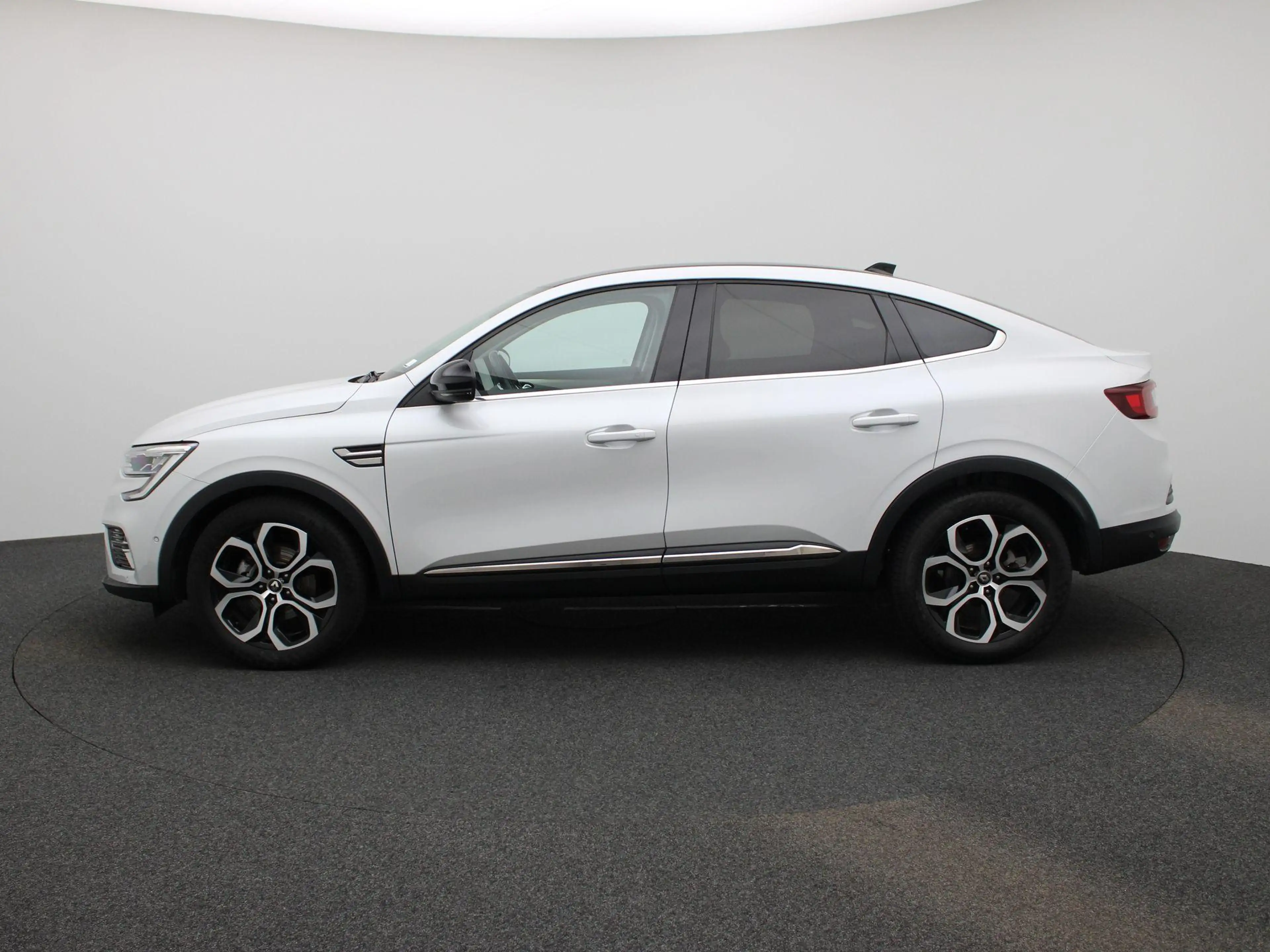 Renault Arkana 1.6 E-Tech Hybrid 145 Intens Trekhaak | Navigatie — photo 4