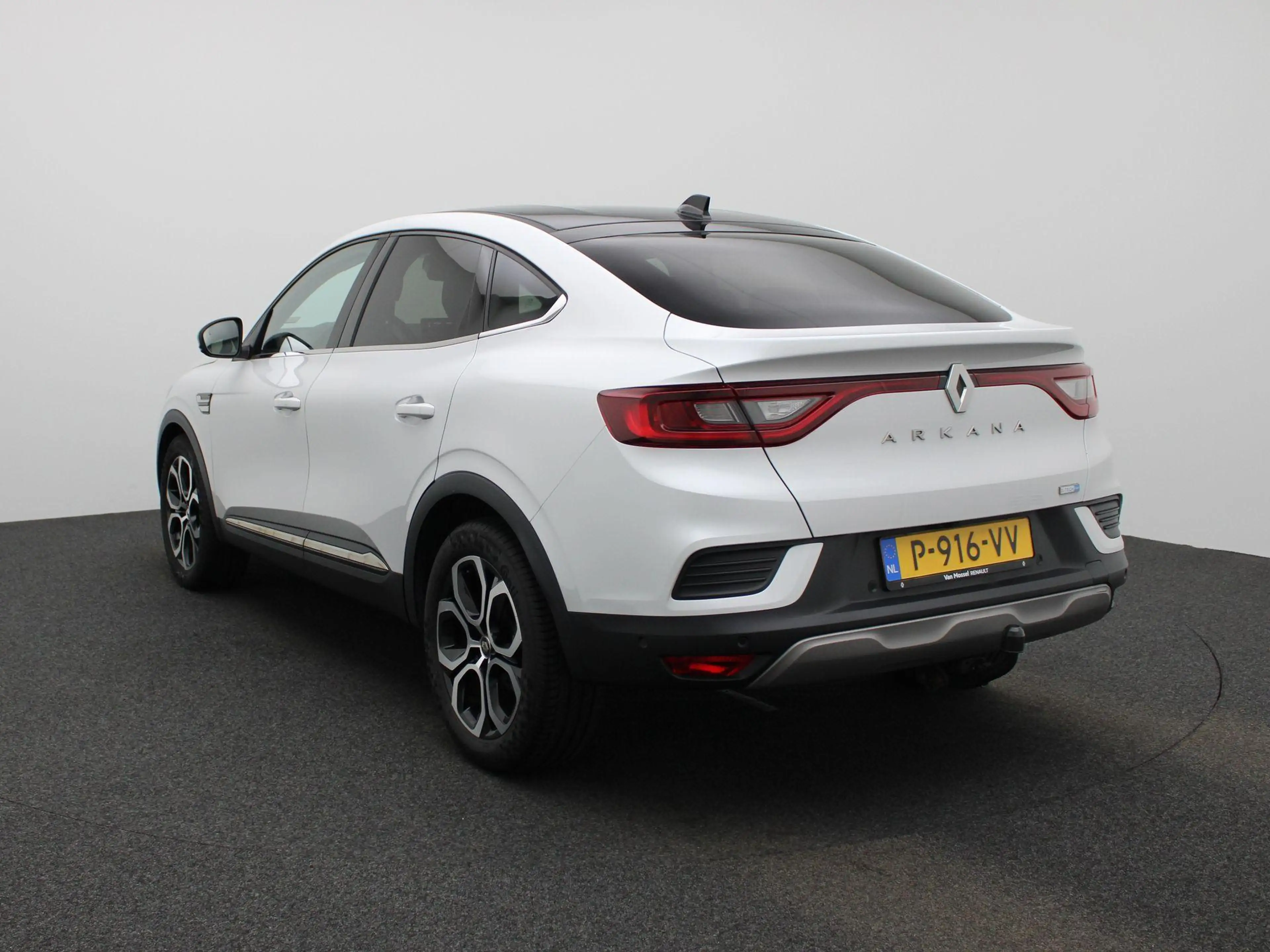 Renault Arkana 1.6 E-Tech Hybrid 145 Intens Trekhaak | Navigatie — photo 2