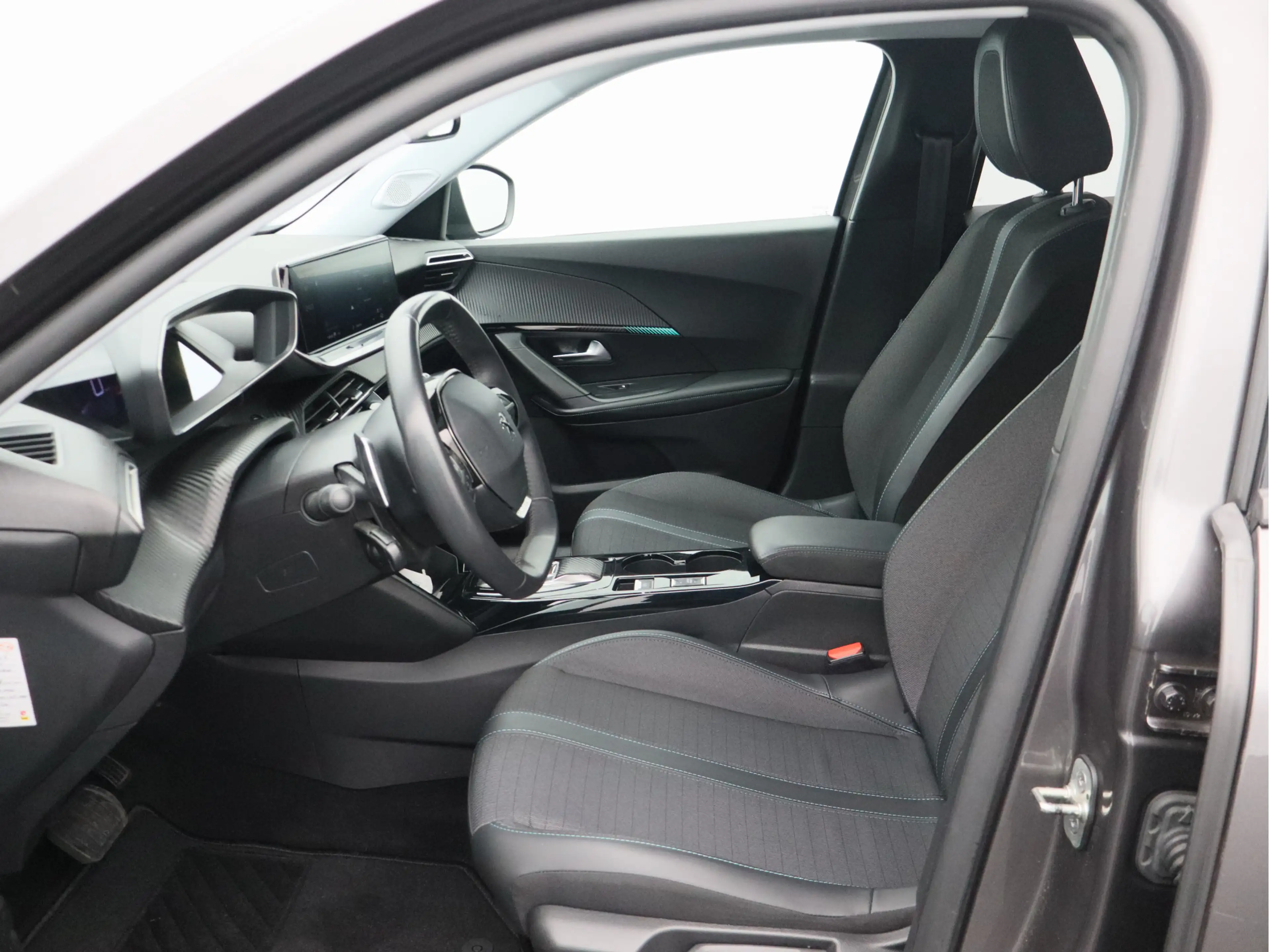 Peugeot 2008 1.2 PureTech Allure Pack/ automaat/ trekhaak! — photo 10