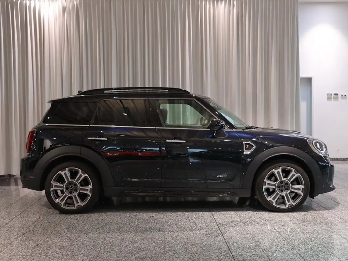 MINI Cooper S Countryman Cooper S ALL4 AHK Navi DrivAss RFK LED 19Zoll Blau - 2