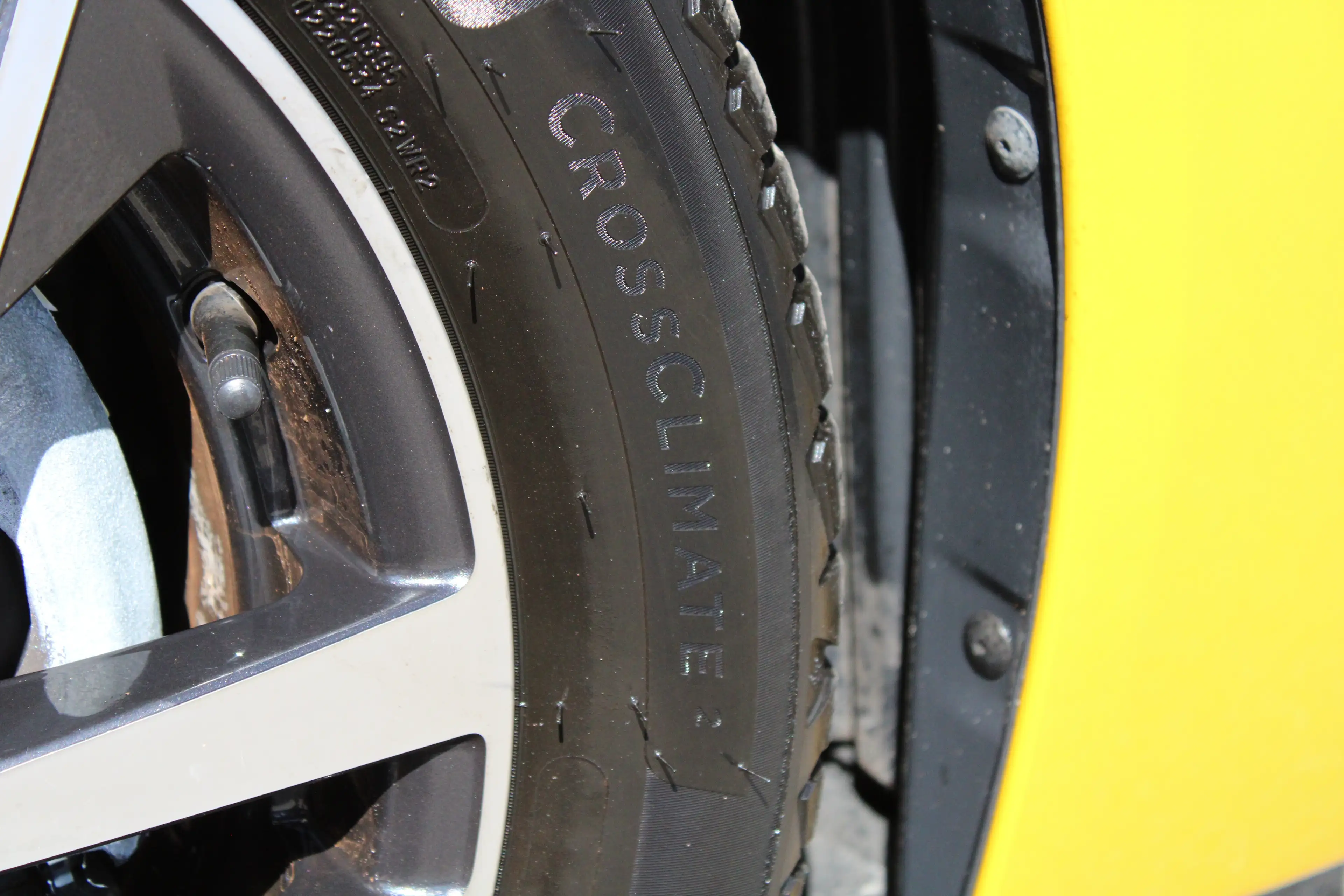 Peugeot 208 1.2 PureTech Allure Pack | Navi by app | Camera | — photo 17