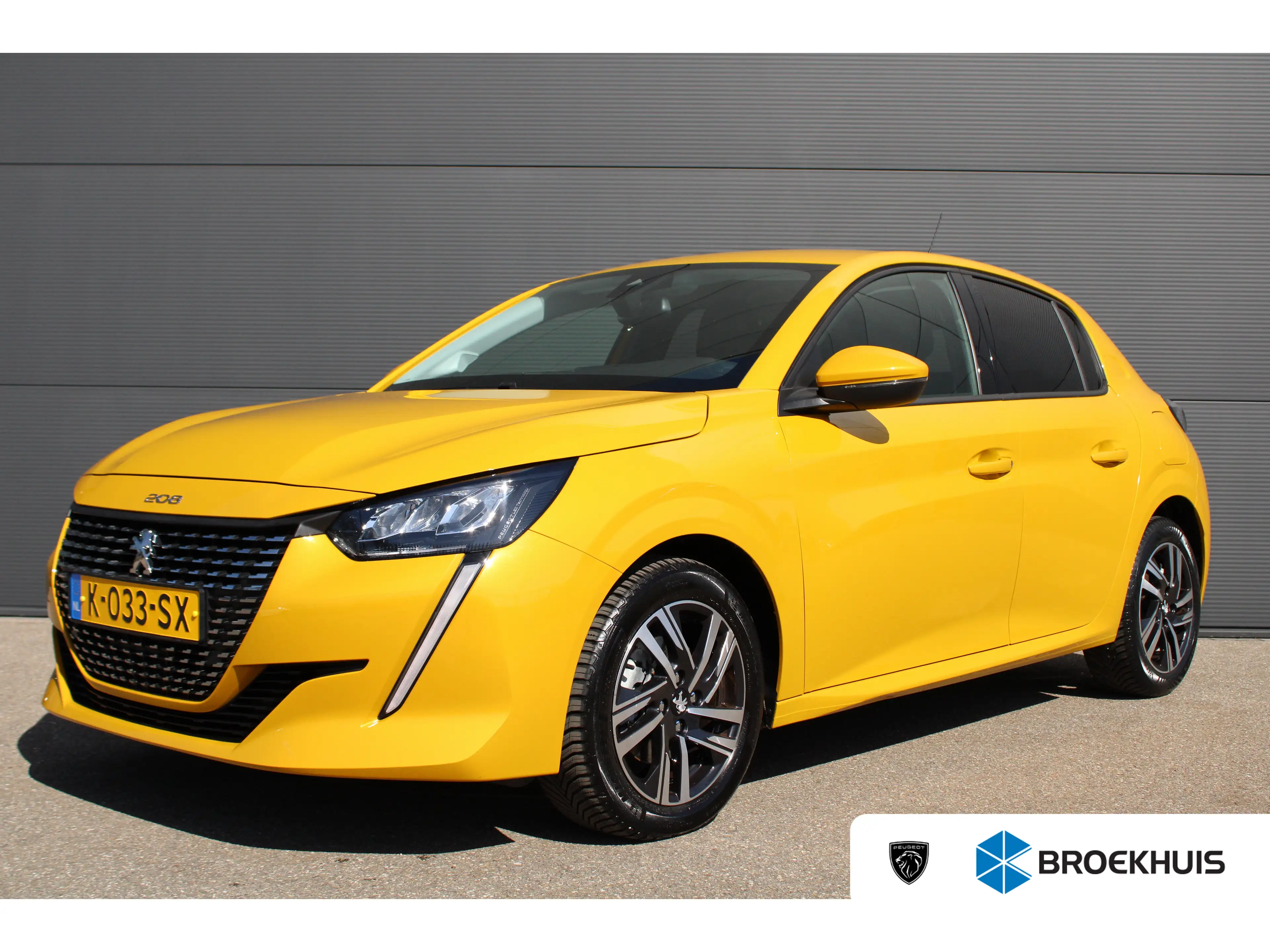 Peugeot 208 1.2 PureTech Allure Pack | Navi by app | Camera |