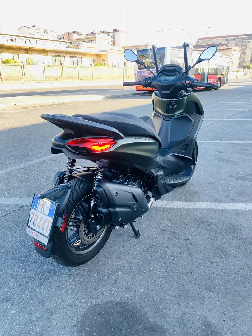 Piaggio Beverly 400 S Km 2285 - 1