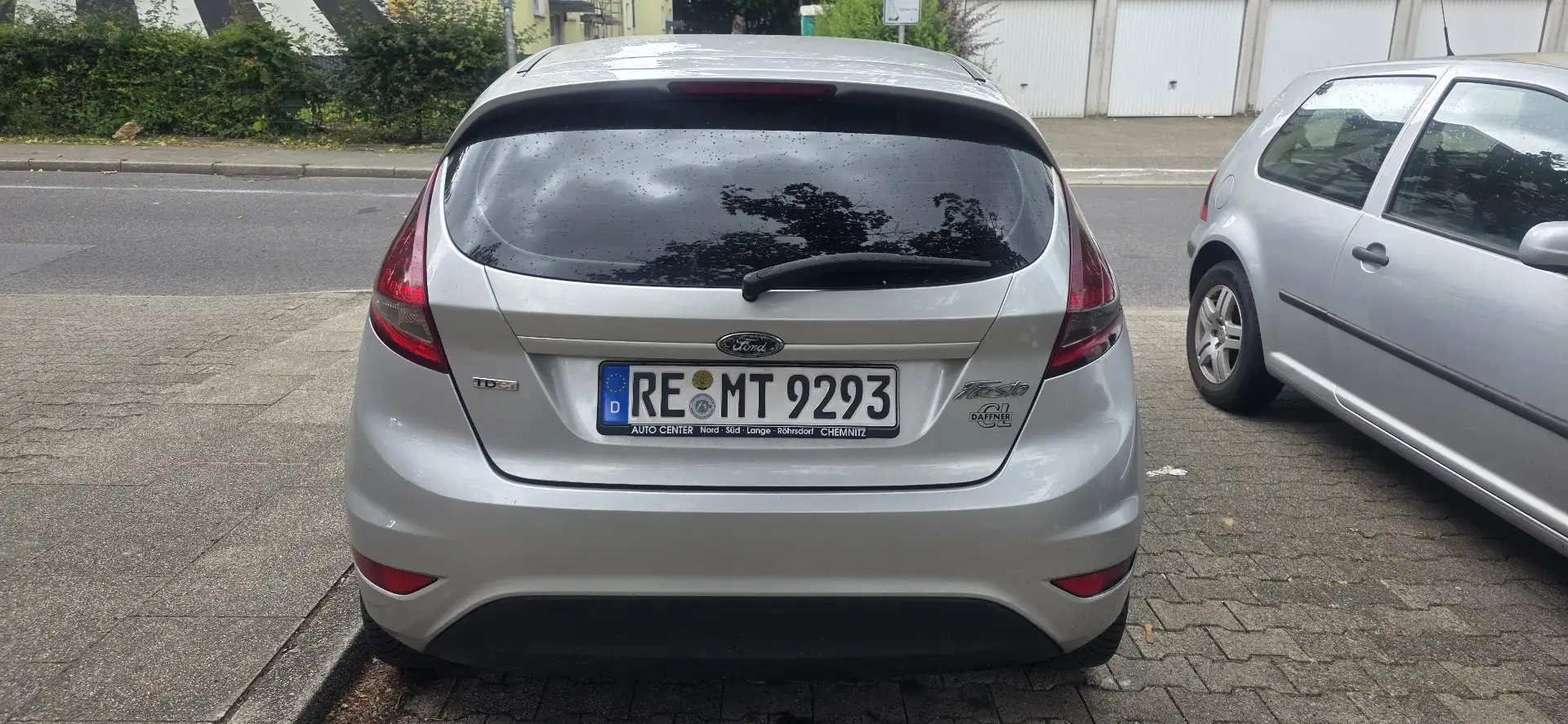 Ford Fiesta 1.4 TDCI Style Silber - 2