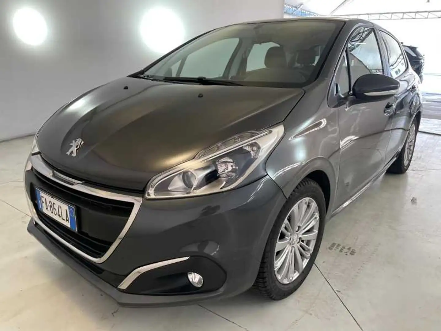 Peugeot 208 5 Porte 1.2 PureTech Allure Grigio - 1