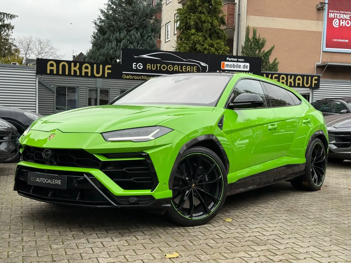 Lamborghini Urus 4.0 V8 Capsule Akrapovic Carbon 23 B&O TV Grün - 1