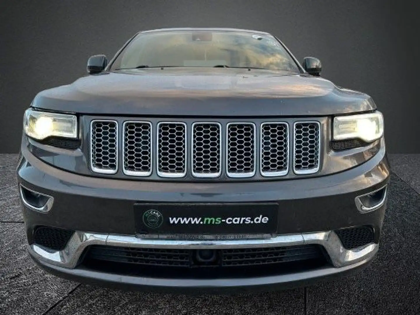 Jeep Grand Cherokee 3.0 CRD Summit *FESTPREIS* Grau - 2