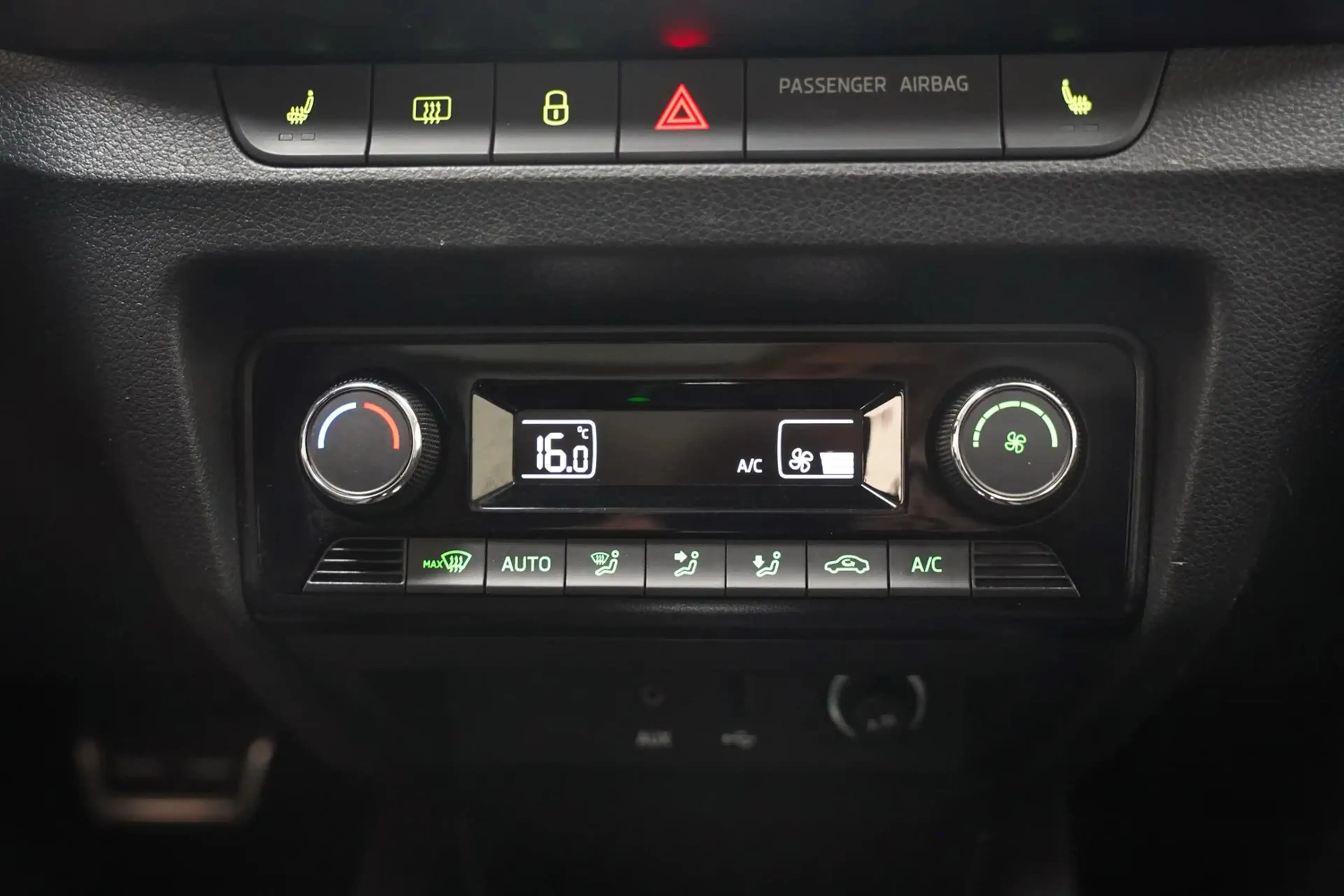 Skoda Fabia Combi 1.0 TSI Style Aut. [ Panorama Stoelverwarmin — photo 9