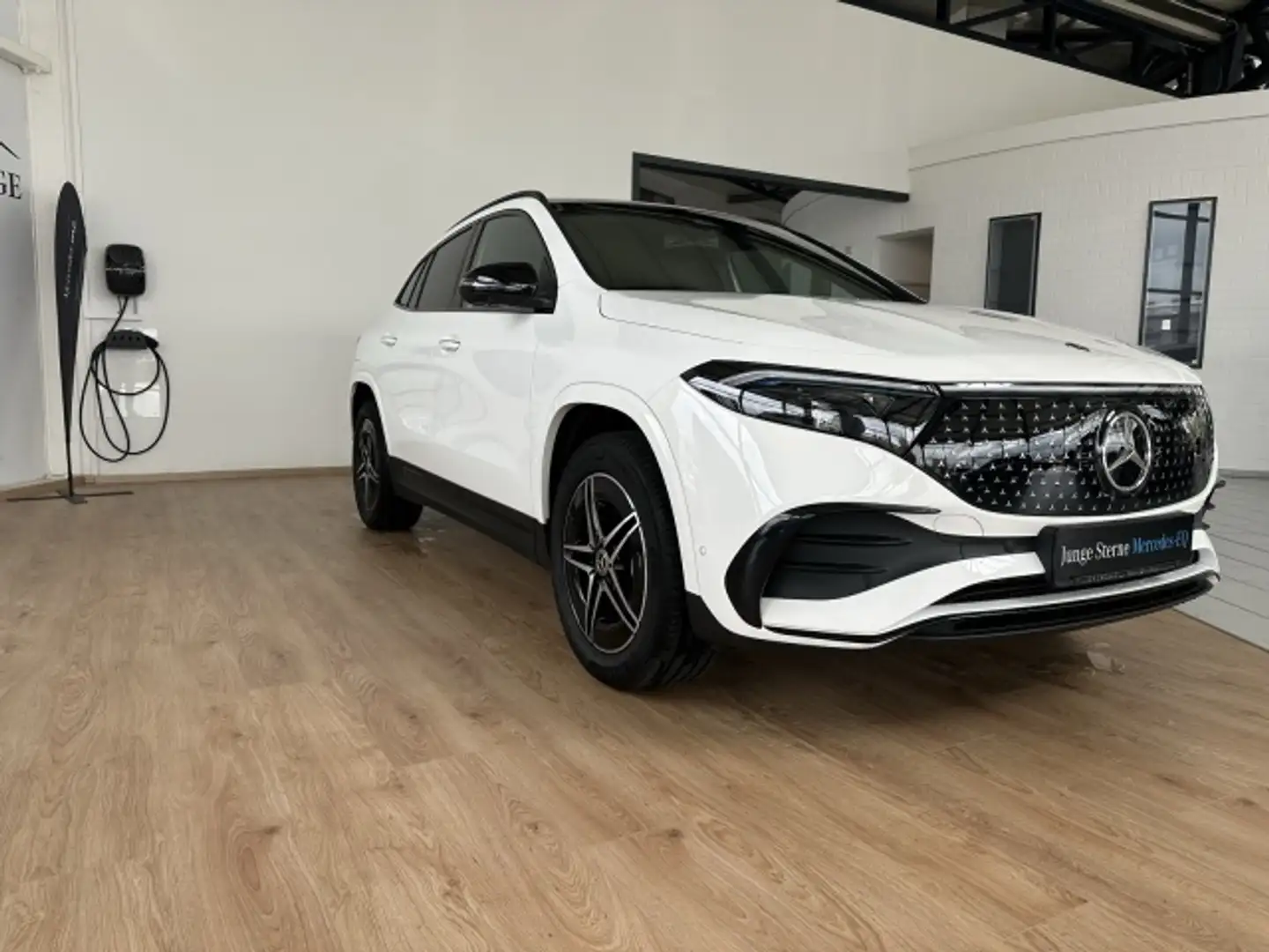 Mercedes-Benz EQA 350 EQA 350 4M AMG PANORAMA+360°KAMERA+MEMORY Navi Blanc - 2