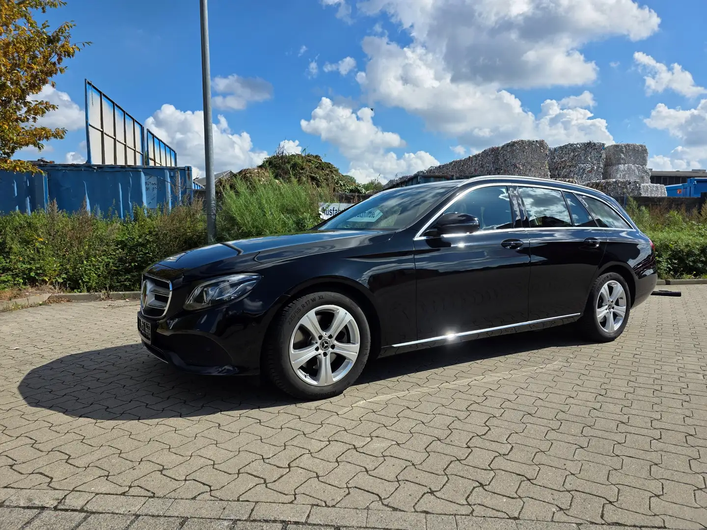 Mercedes-Benz E 250 E-Klasse T-Modell T 9G-TRONIC Avantgarde Distronic Schwarz - 2