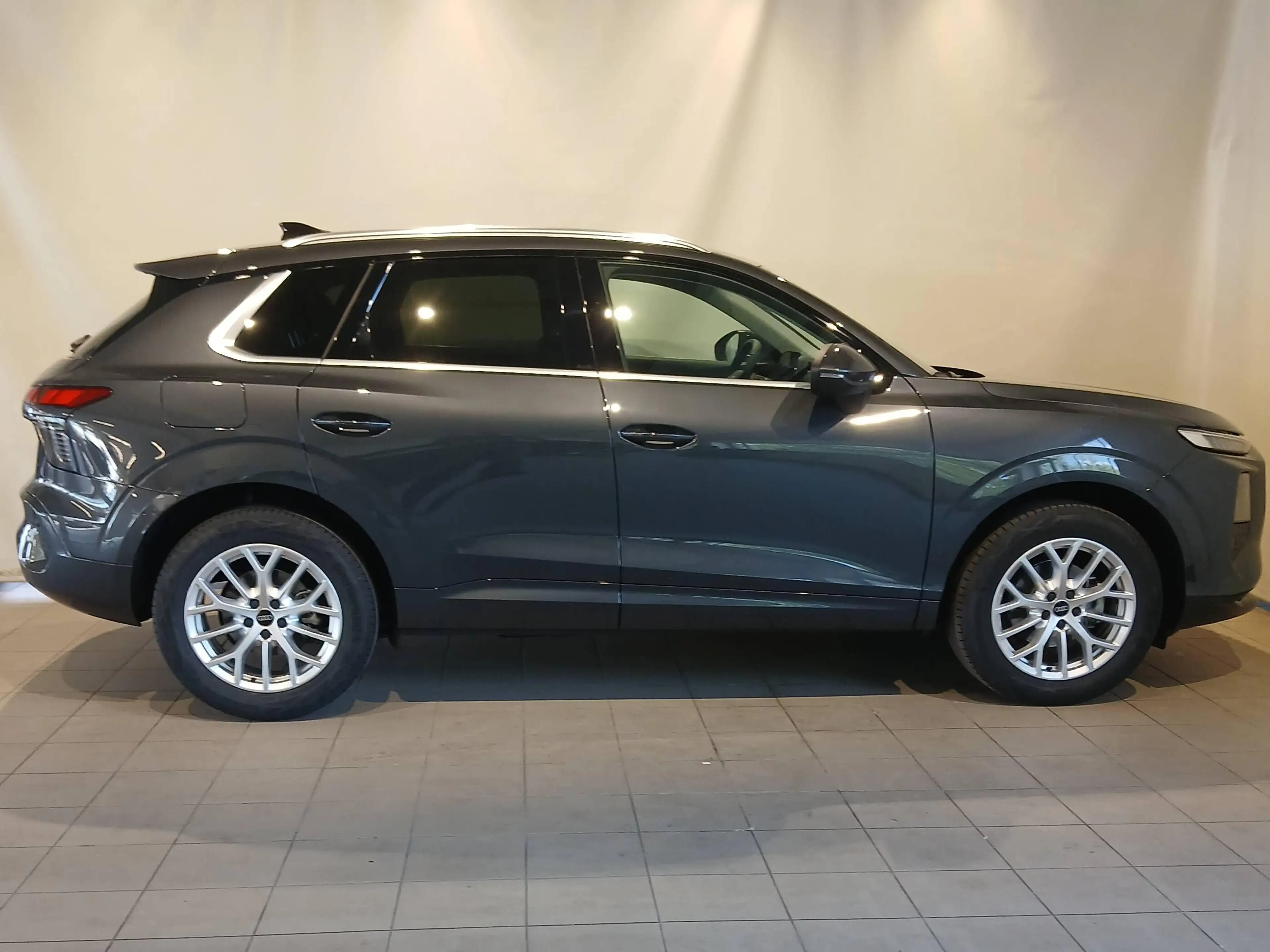Audi Q3 TFSI 110 kW intense — photo 4