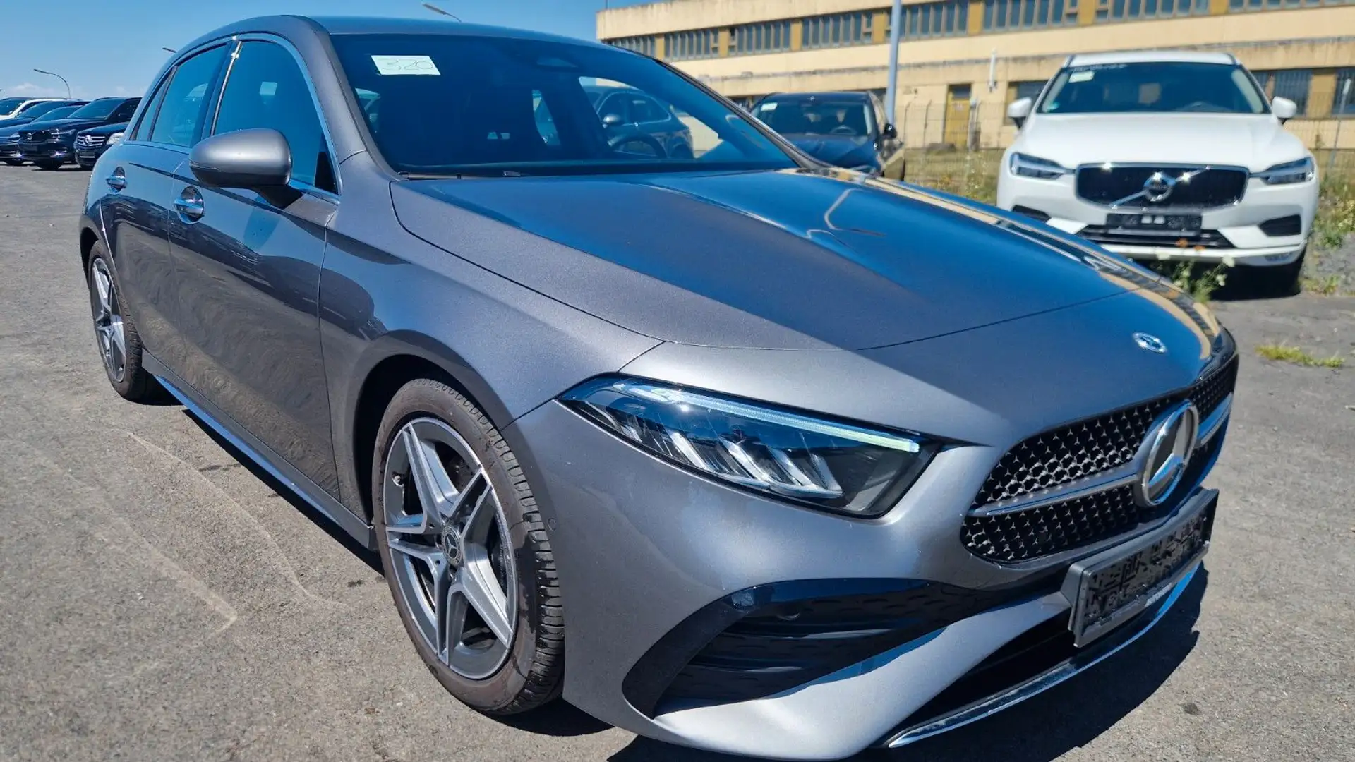 Mercedes-Benz A 220 d AMG Kamera Widescreen Navi LED Grau - 1