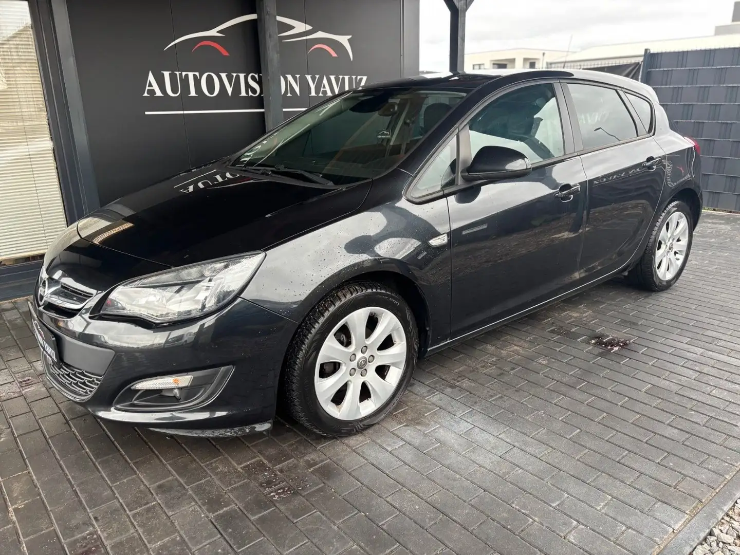 Opel Astra J Lim/Style/SERVICE NEU/PDC/GARANTIE/ Noir - 2