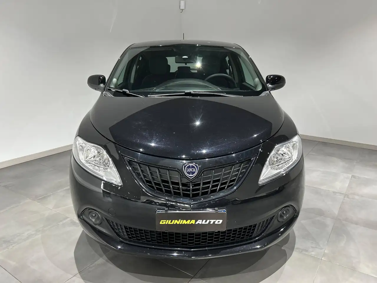 Lancia Ypsilon 2024